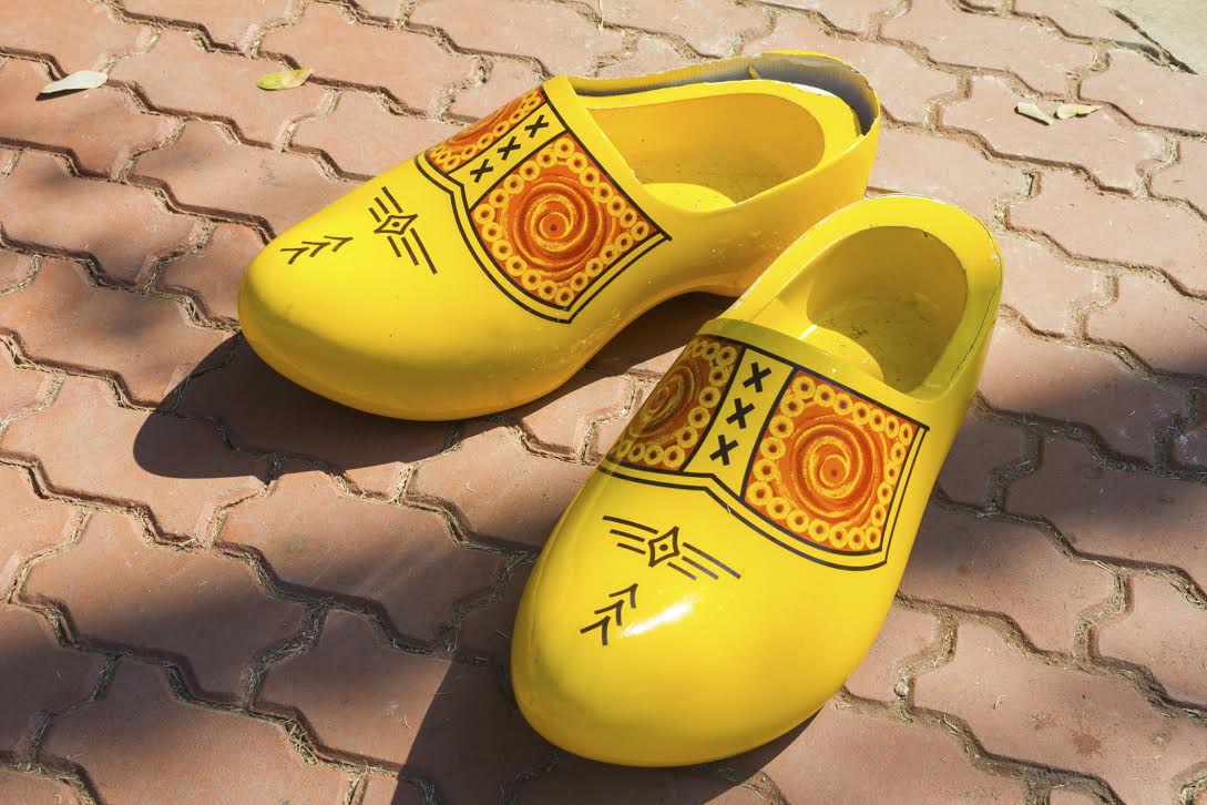 dutch clogs shoes