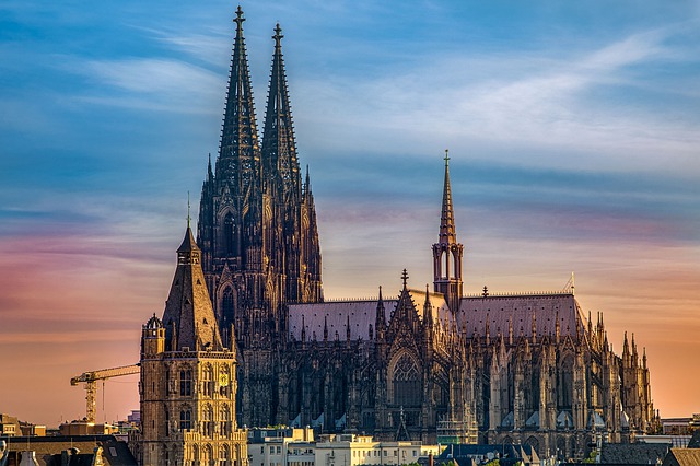 The History of Cologne Cathedral - AESU